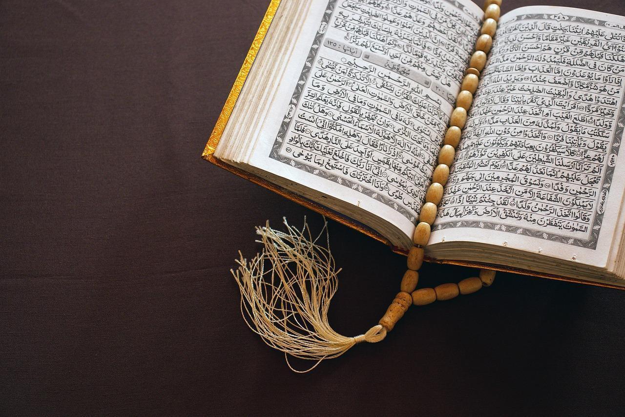 Kadir Gecesi'nde Salavat Getirme ve Anlamı